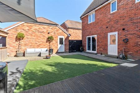 Skylark Rise 6-011.jpg