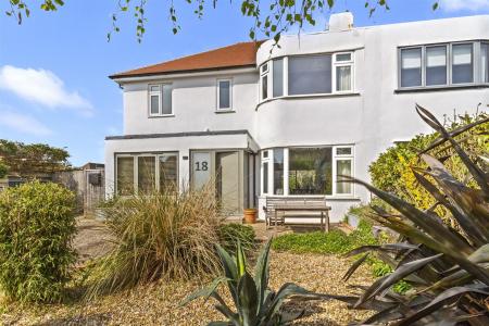 Nutley Drive 18-044.jpg