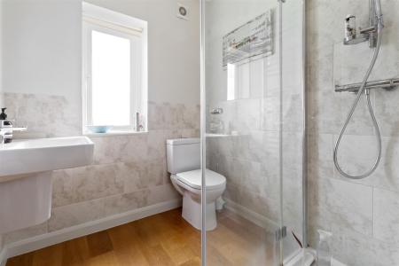 Nutley Drive 18-038.jpg