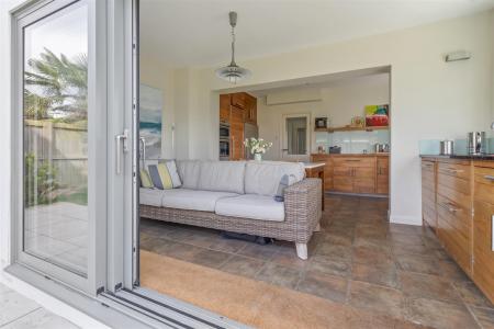 Nutley Drive 18-020.jpg