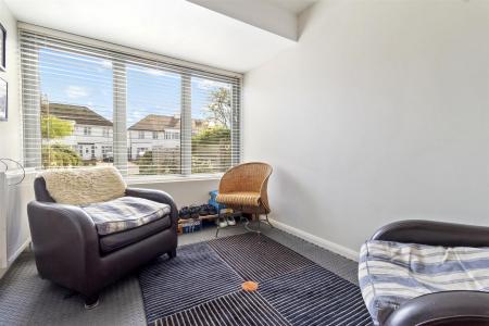 Nutley Drive 18-007.jpg