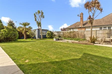 Nutley Drive 18-022.jpg