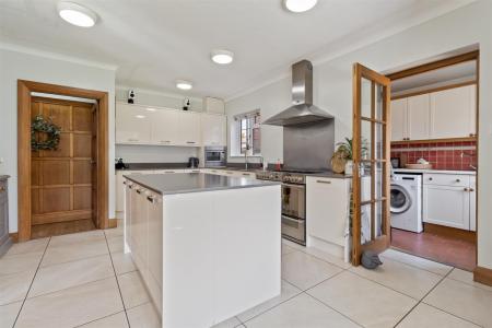 Chelwood Avenue 10-008.jpg