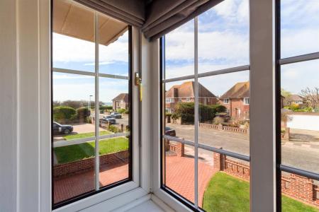 Chelwood Avenue 10-023.jpg