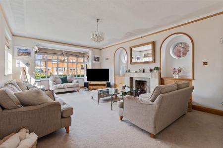 Chelwood Avenue 10-005.jpg