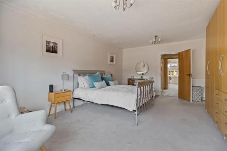 Chelwood Avenue 10-021.jpg