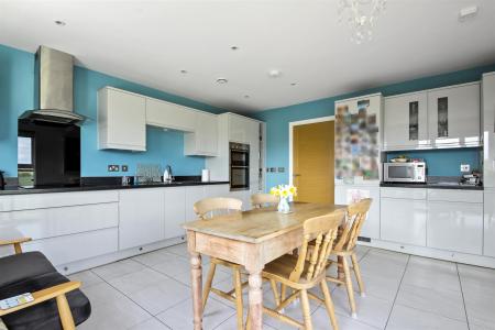 Bluebell Way, 20-020.JPG