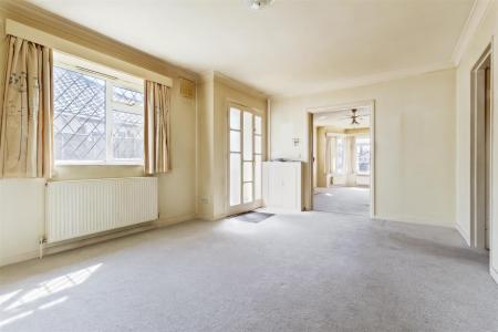 182 goring way-006.JPG