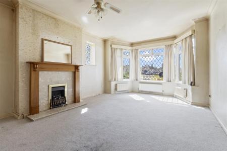 182 goring way-003.JPG