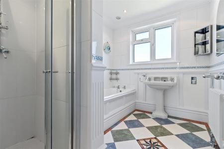 Thalassa Road, 42-015.jpg