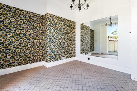 Thalassa Road, 42-008.jpg