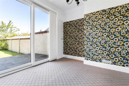 Thalassa Road, 42-007.jpg