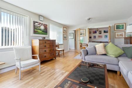 11 windermere crescent-007.jpg