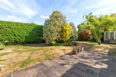 11 windermere crescent-018.jpg