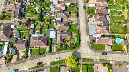 11 windermere crescent-003.JPG