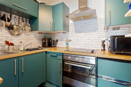 Cedar Court, 2-008.jpg