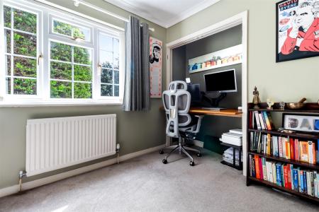 Vicarage Fields 9-009.jpg