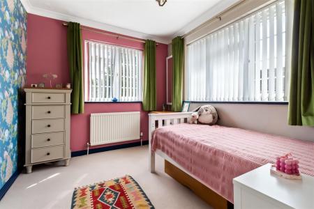 Vicarage Fields 9-019.jpg