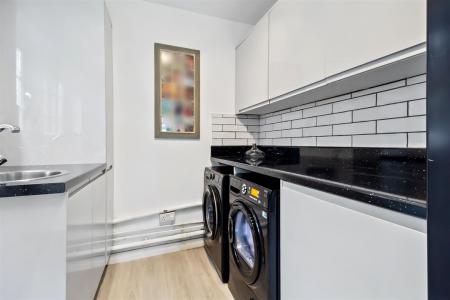 Vicarage Fields 9-018.jpg