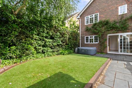 Vicarage Fields 9-032.jpg