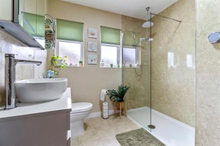 5 Hillview rose-005.jpg