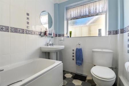 Cuckfield Crescent, 12-005.jpg