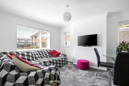 Manor Court, 18_07.JPG