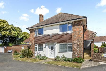 Manor Court, 18_09.JPG