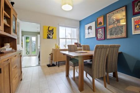 Tarring Road 347-002.JPG