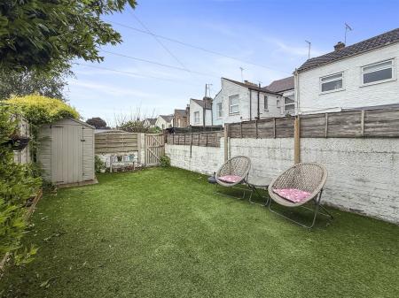 Tarring Road 347-012.JPG