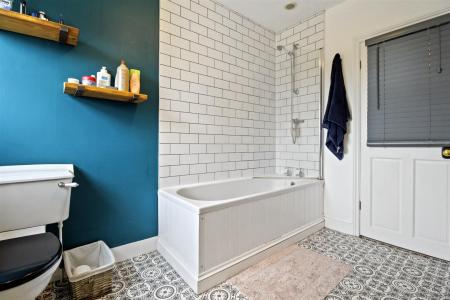 Tarring Road 347-007.JPG