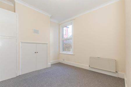 3, 11 Downsview Road-28.jpg