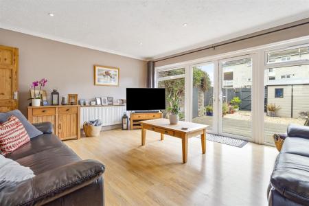 Radnor Close, 19-005.JPG