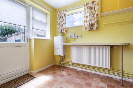 Cedar Close,27-005.jpg