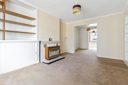 Cedar Close,27-002.jpg