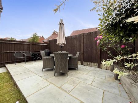 Dafodil Crescent, 7-012.JPG