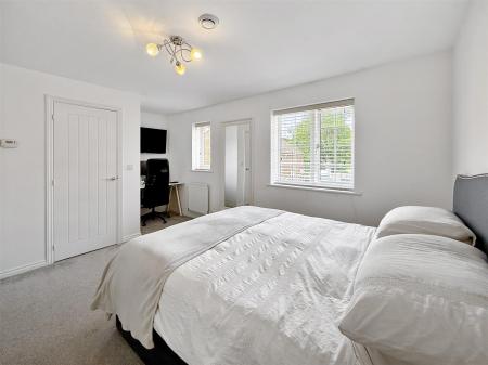 Dafodil Crescent, 7-007.JPG