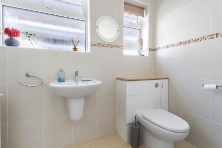 Goring Way 208-010.jpg