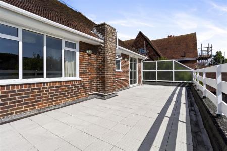 Chelwood Avenue, 28-028.JPG