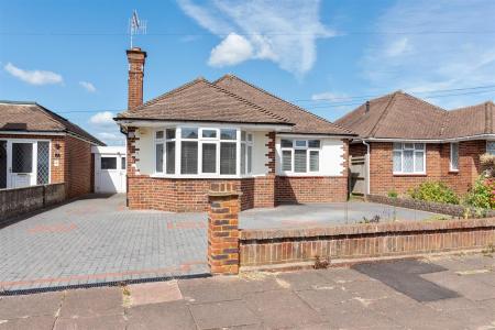 Elgin Drive, 5-017.jpg