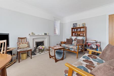 Elgin Drive, 5-003.jpg