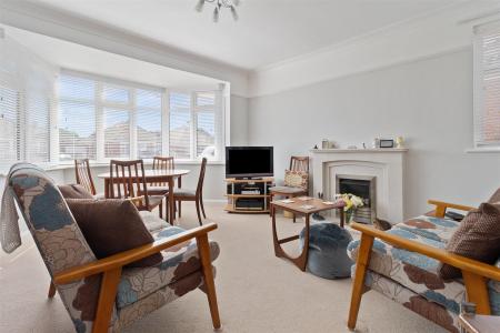 Elgin Drive, 5-001.jpg