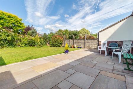 Elgin Drive, 5-011.jpg