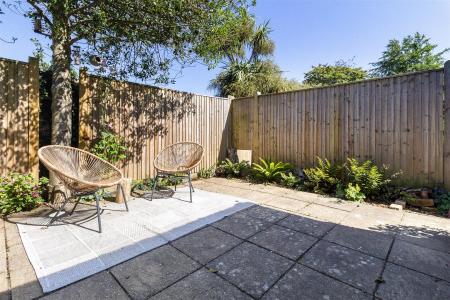 Grenville Road, 18-009.JPG