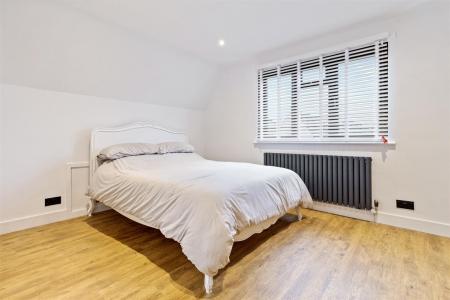 9 Maytree Close-020.jpg