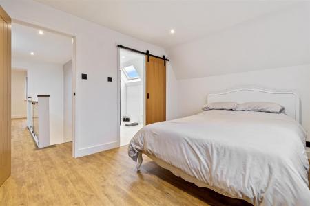 9 Maytree Close-021.jpg