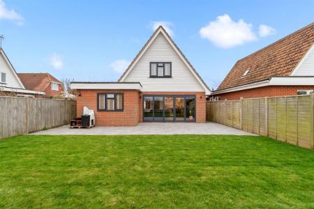 9 Maytree Close-031.jpg