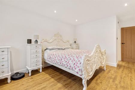 9 Maytree Close-017.jpg