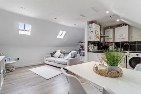 Cowper Road 24 Flat 6-007.jpg