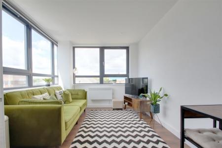 Open Plan Lounge Kitchen